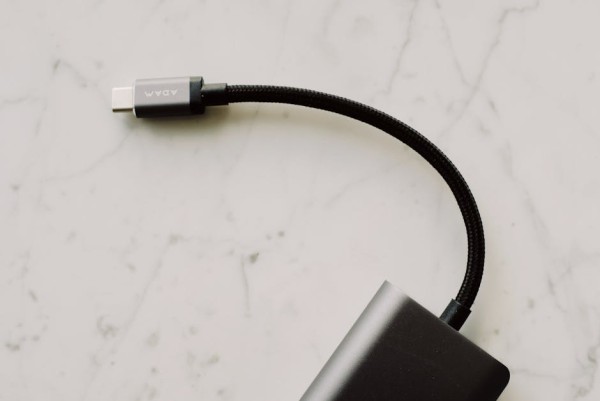 USB-C 케이블 내부 구조